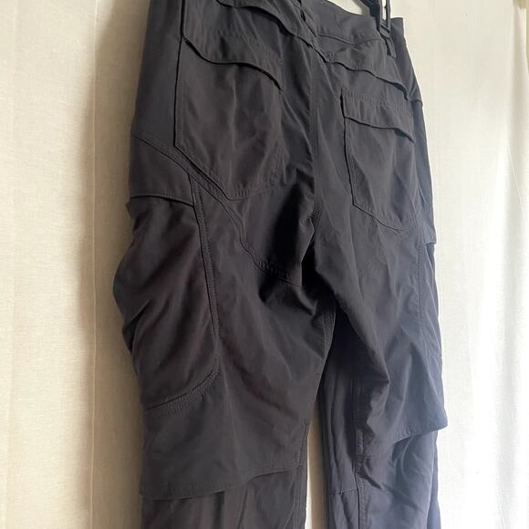 Duluth Trading Co Women's Utility Cargo Pants 10x31 Grundge - Picture 6 of 6